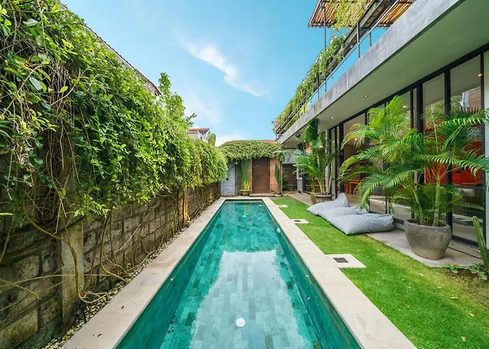 Villa The Jungalow - 2Br Berawa Villa Near Beach, Cafe Del Mar & Padel Canggu
