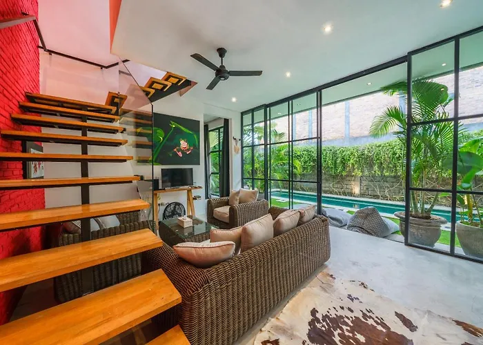 The Jungalow - 2Br Berawa Villa Near Beach, Cafe Del Mar & Padel * Canggu