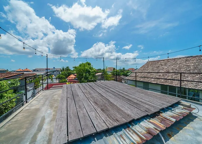 The Jungalow - 2Br Berawa Villa Near Beach, Cafe Del Mar & Padel