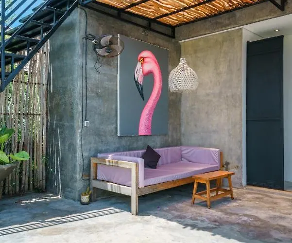 The Jungalow - 2Br Berawa Villa Near Beach, Cafe Del Mar & Padel Villa *
