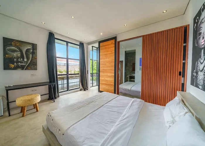 The Jungalow - 2Br Berawa Villa Near Beach, Cafe Del Mar & Padel * Canggu