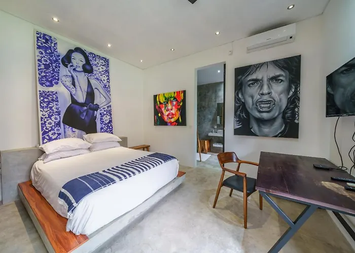 Villa The Jungalow - 2Br Berawa Villa Near Beach, Cafe Del Mar & Padel *