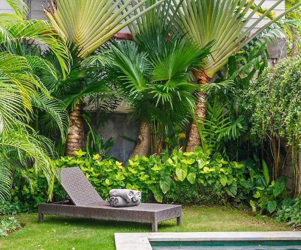 The Jungalow - 2Br Berawa Villa Near Beach, Cafe Del Mar & Padel