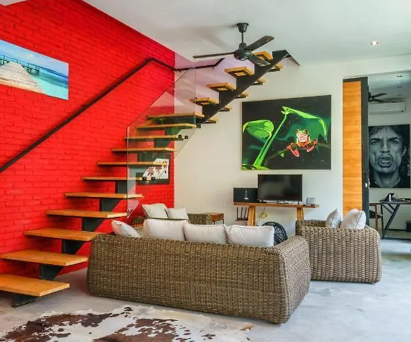 The Jungalow - 2Br Berawa Villa Near Beach, Cafe Del Mar & Padel *